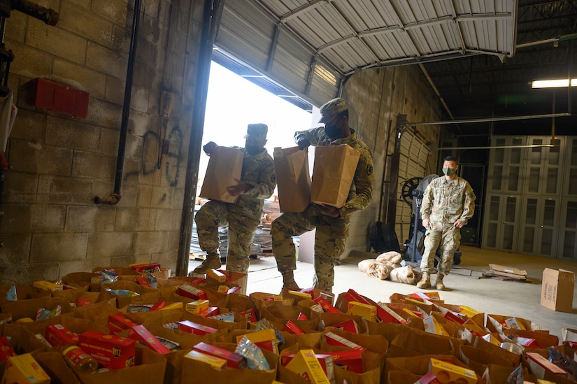 7th TB(X) chapel team conducts food drive for brigade