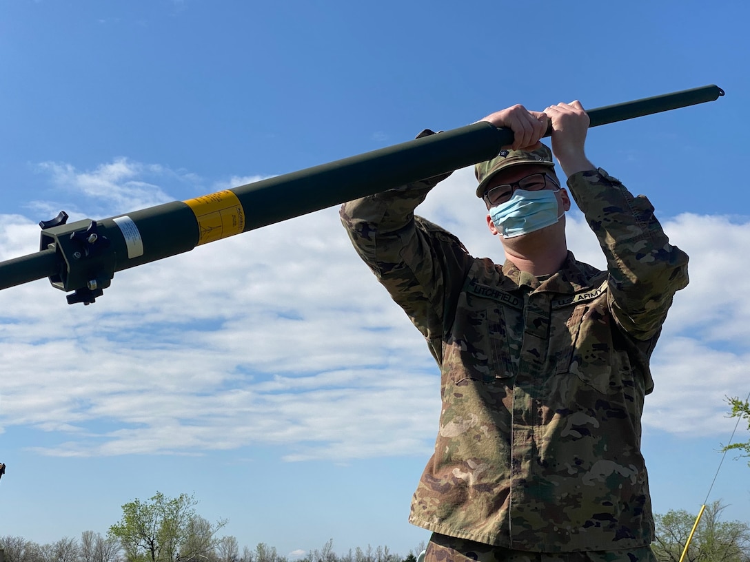 451st ESC Soldiers Conduct Rapid Deployment Training Exercise