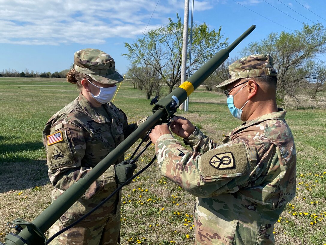 451st ESC Soldiers Conduct Rapid Deployment Training Exercise