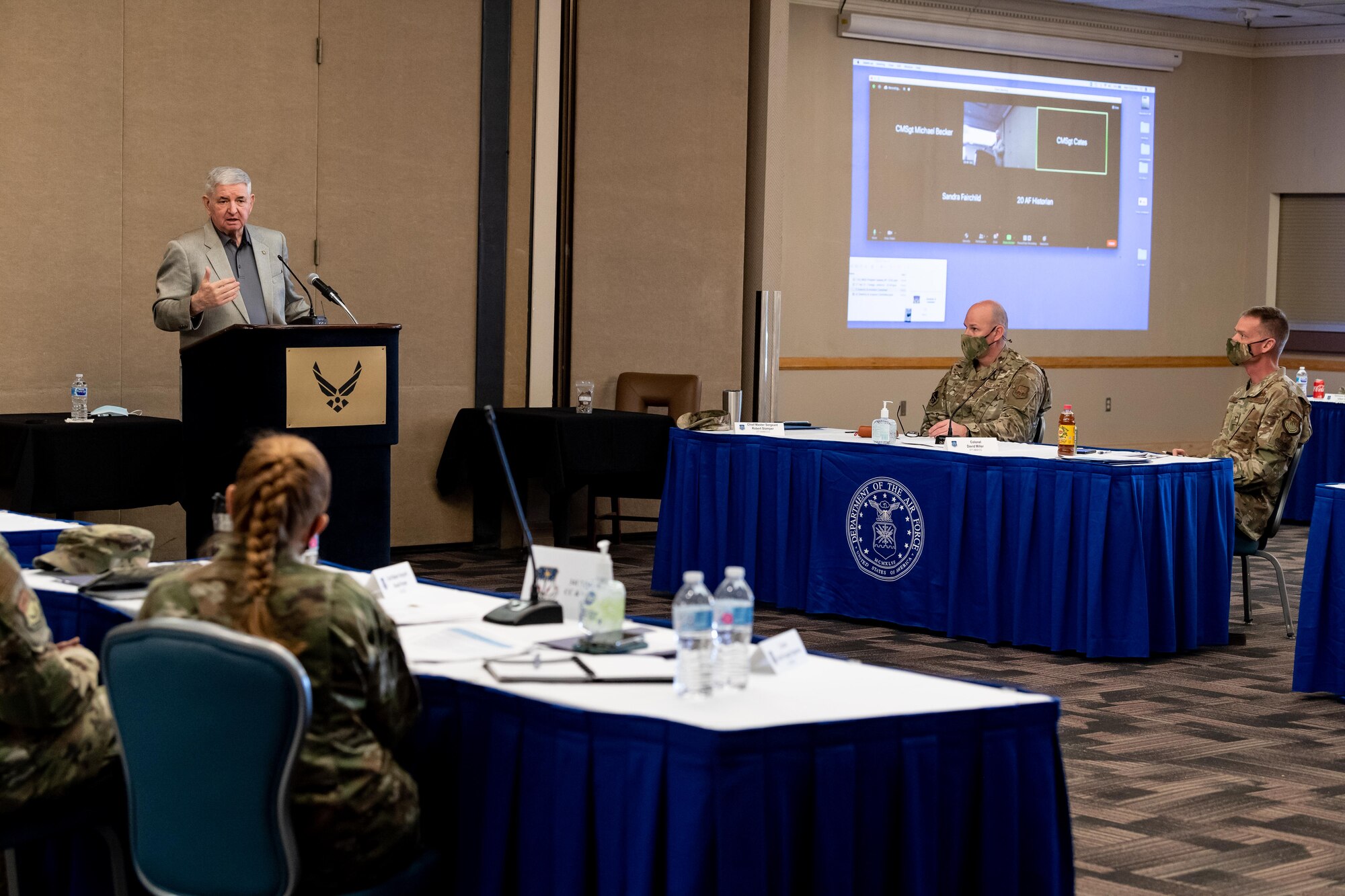 Gen. Fogleman speaks to an audience.