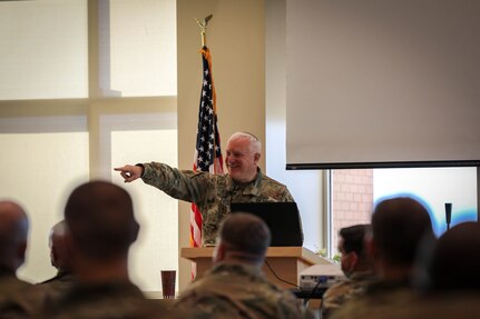 Chaplain speaks to congregation