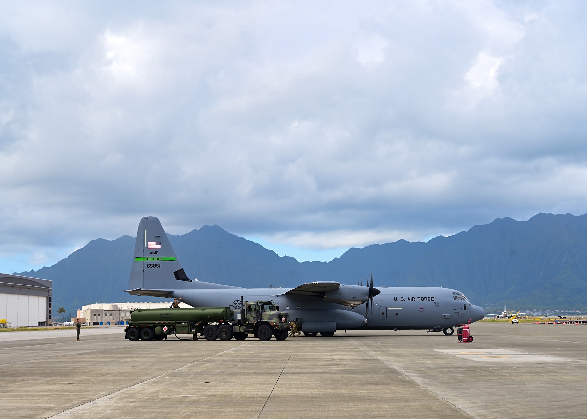 An aircraft sits on the flightline at Marine Corps Base Hawaii, Hawaii.