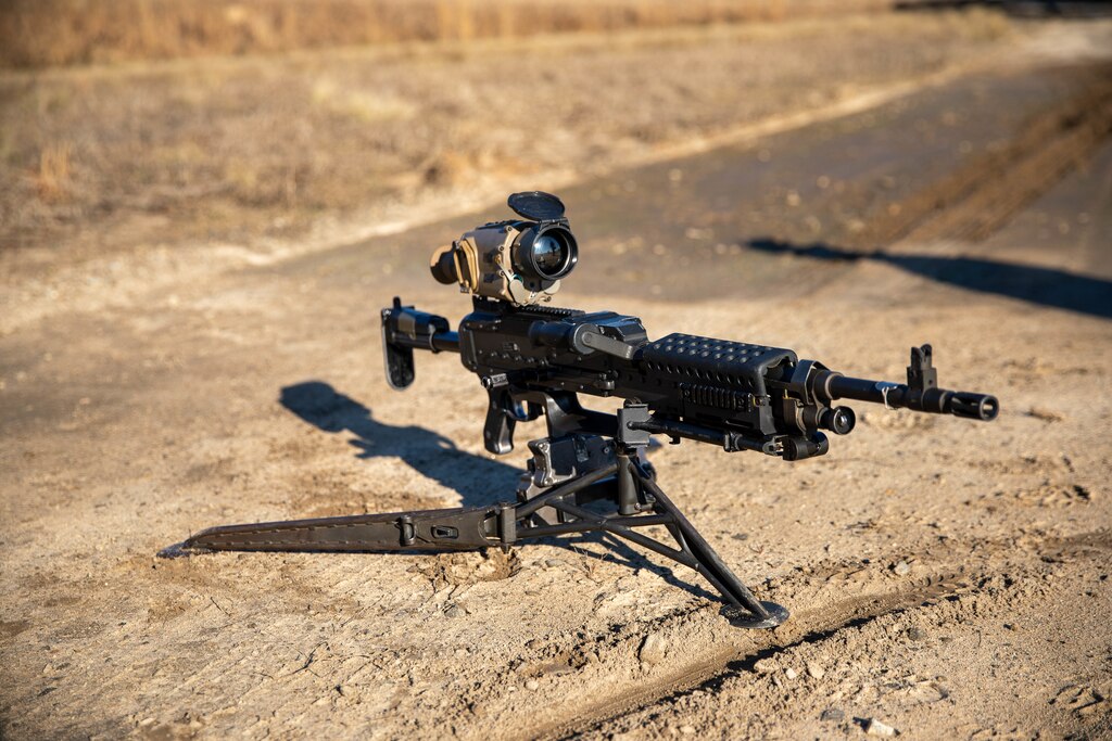 Family of Weapons Sight – Crew Served (FWS-CS) mounted to the M240 Medium Machine Gun during a Soldier Touchpoint in Fort Benning, GA.