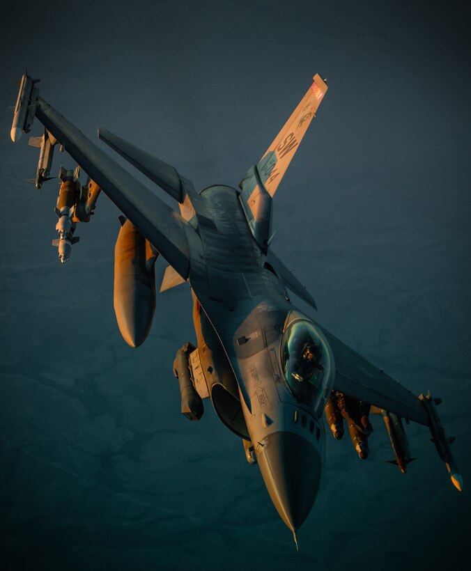 KC-135 refuels F-16s in CENTCOM