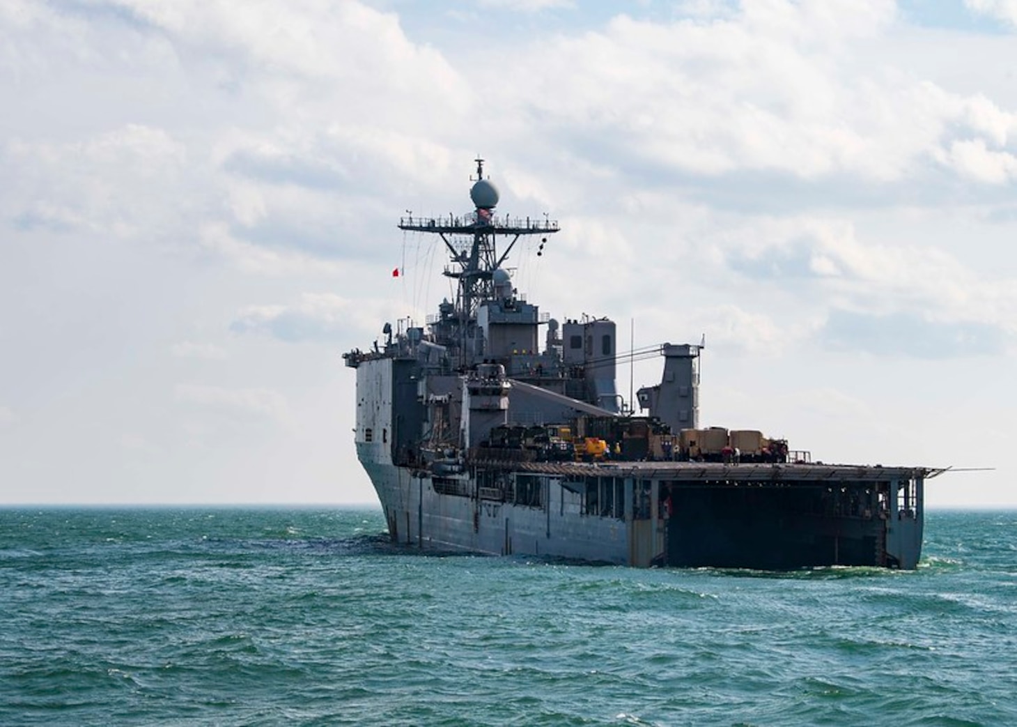 210326-N-NQ285-1060
ATLANTIC OCEAN (March 26, 2021) The Harpers Ferry-class dock landing ship USS Carter Hall (LSD 50) conducts routine well-deck operations, March 26, 2021. Carter Hall is conducting operations in the Atlantic Ocean with Amphibious Squadron 4 and the 24th Marine Expeditionary Unit (24th MEU) as part of the Iwo Jima Amphibious Ready Group. (U.S. Navy photo by Mass Communication Specialist Seaman Sawyer Connally)