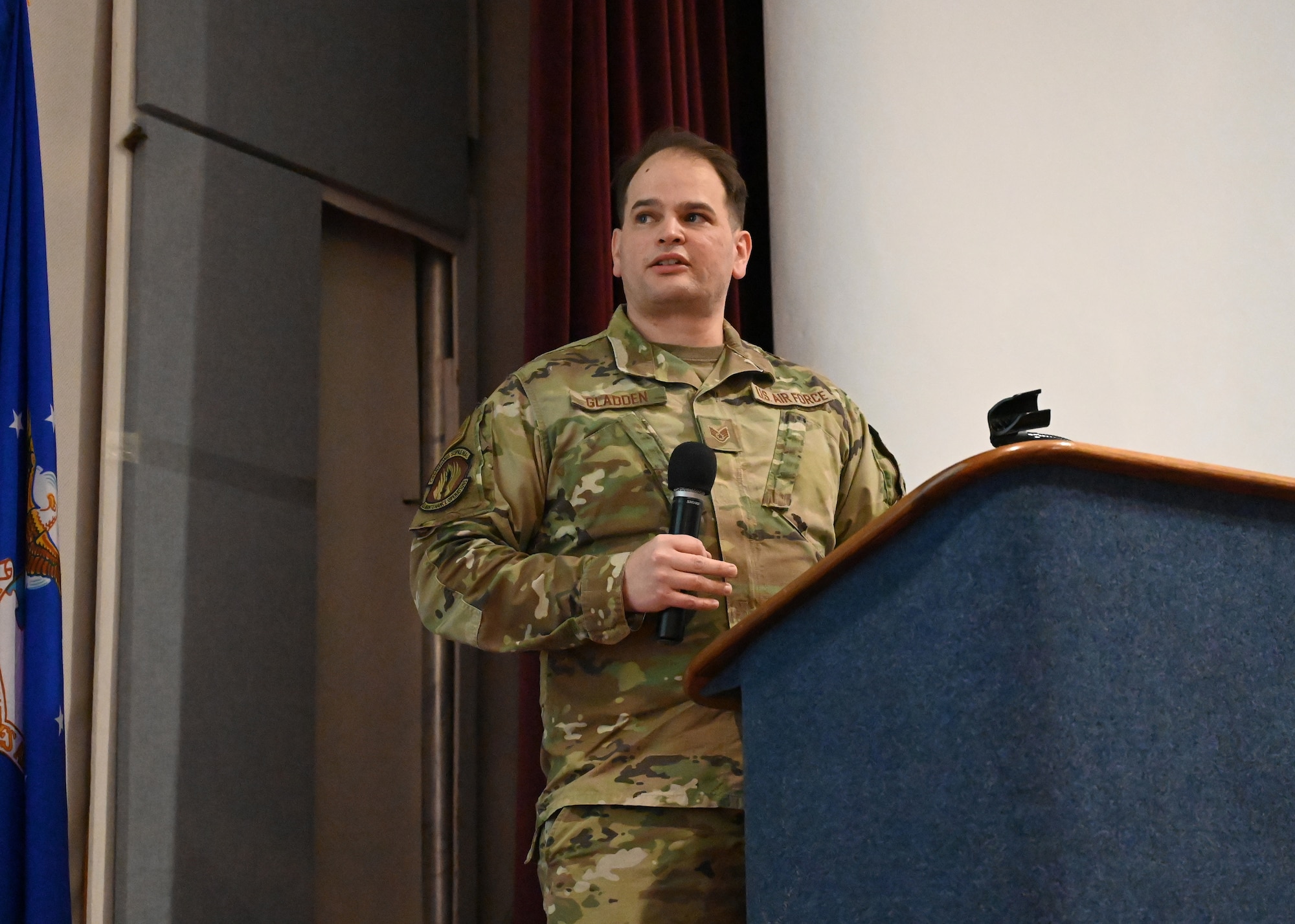 U.S. Air Force Staff Sgt. Charles Gladden, 62nd Maintenance Group maintenance quality training program instructor, mentors Airmen, during the first iteration of the Airmen Professional Enhancement Seminar at Joint Base Lewis-McChord, Washington, April 13, 2021. Gladden is one of the speakers throughout the two-day seminar, which is designed to coach junior enlisted Airmen on the topics of habit forming, Air Force writing, enlisted performance report, emotional intelligence, retraining, diversity and inclusion, progressive discipline, enlisted force structure and more. (U.S. Air Force photo by Airman 1st Class Callie Norton)