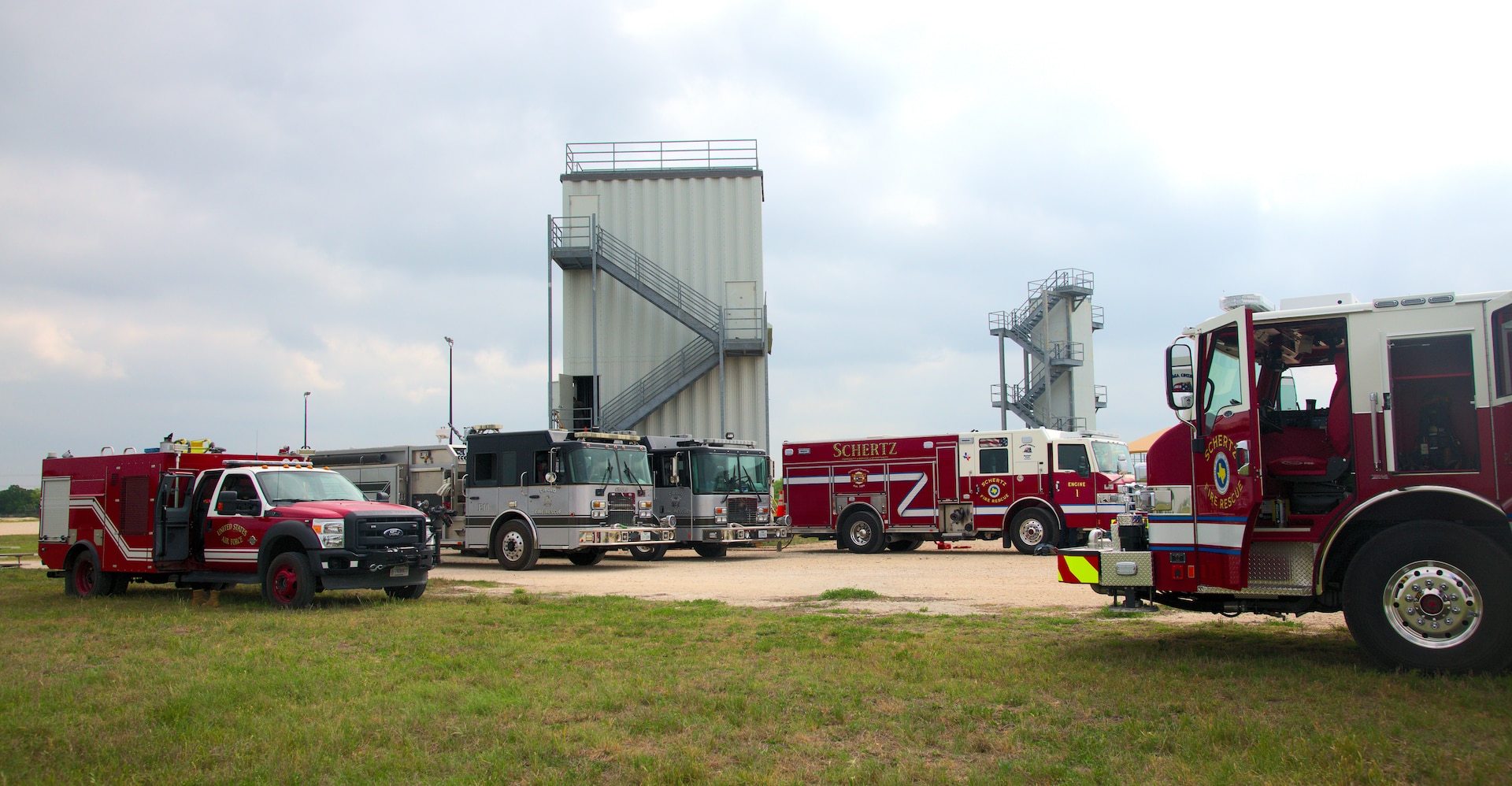 Jbsa Fes Trains With Local Fire Departments Washington Headquarters Services News Display