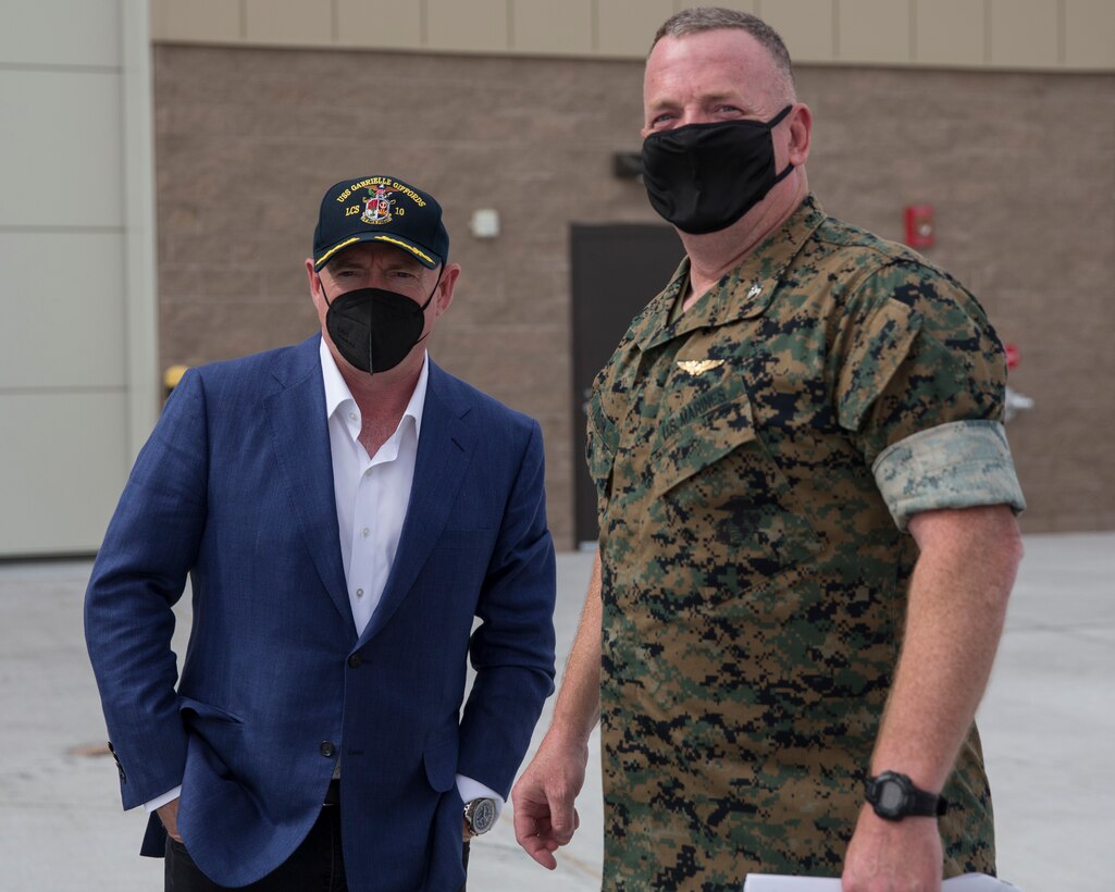 Arizona U.S. Senator Mark Kelly (left) visits Marine Corps Air Station (MCAS) Yuma, Ariz., April 5, 2021.