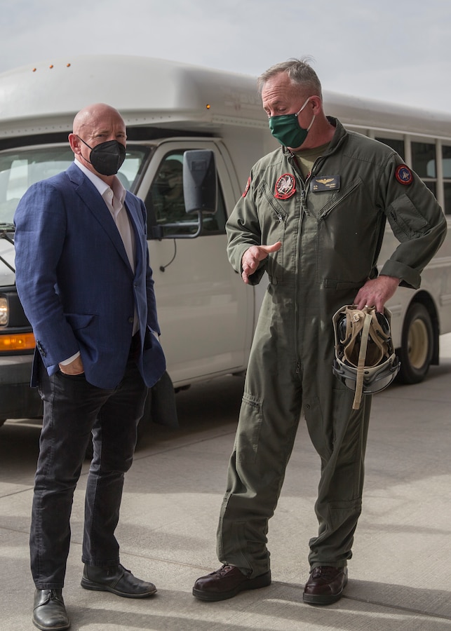 Arizona U.S. Senator Mark Kelly (left) visits Marine Corps Air Station (MCAS) Yuma, Ariz., April 5, 2021.
