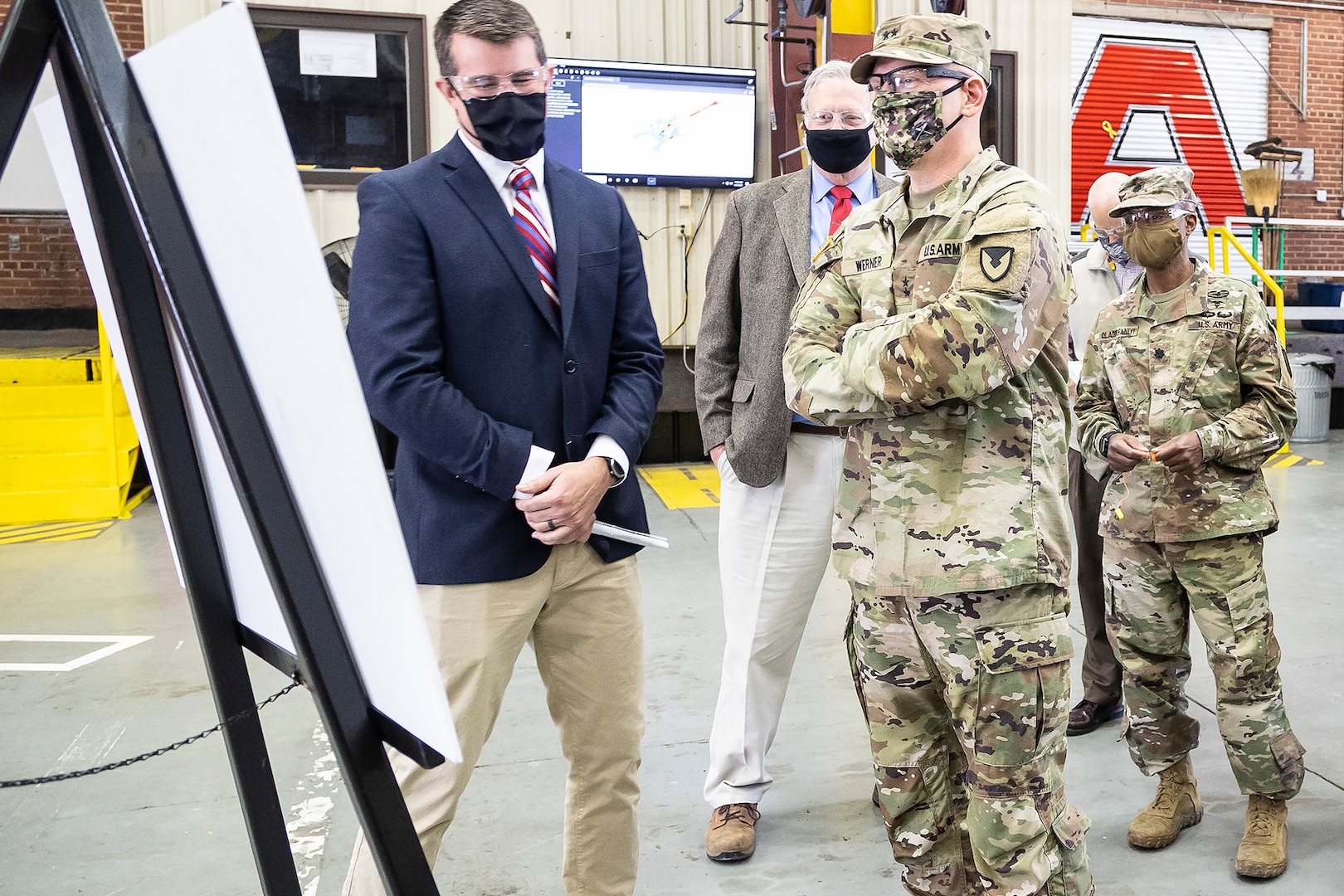 DLA Distribution Anniston, Alabama, hosts U.S. Army Tank-automotive and Armaments Commander