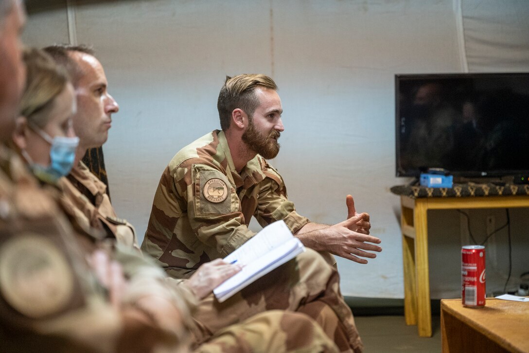 Civil Affairs East Africa meets with French Civil-Military Cooperation team in Mali