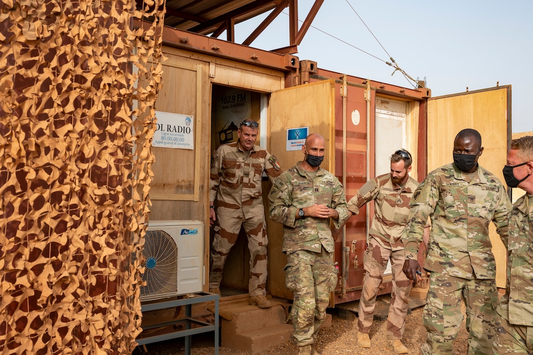 Civil Affairs East Africa meets with French Civil-Military Cooperation team in Mali