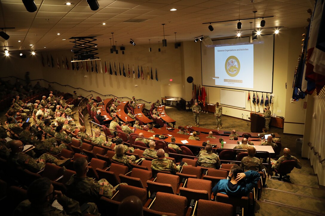 88th Readiness Division HHC Conducts Extremism Stand-down