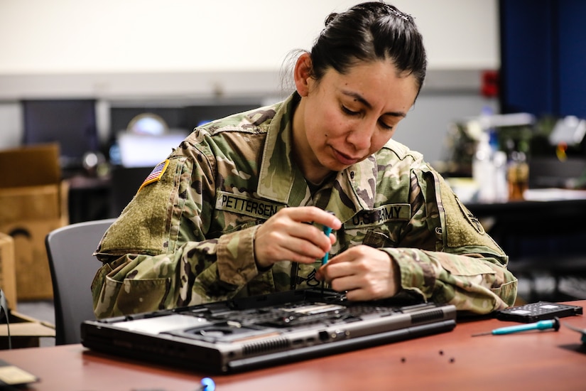 United States Army Civil Affairs And Psychological Operations Command Command Post Exercise 1651