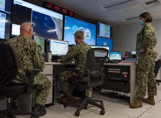 Sailors track the location of the MANTAS T38 Devil Ray unmanned surface vehicle from the U.S. 3rd Fleet Joint Operations Center as part of U.S. Pacific Fleet's Unmanned Systems Integrated Battle Problem 21.