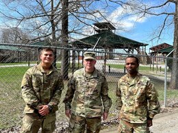 two soldiers and command sergeant major