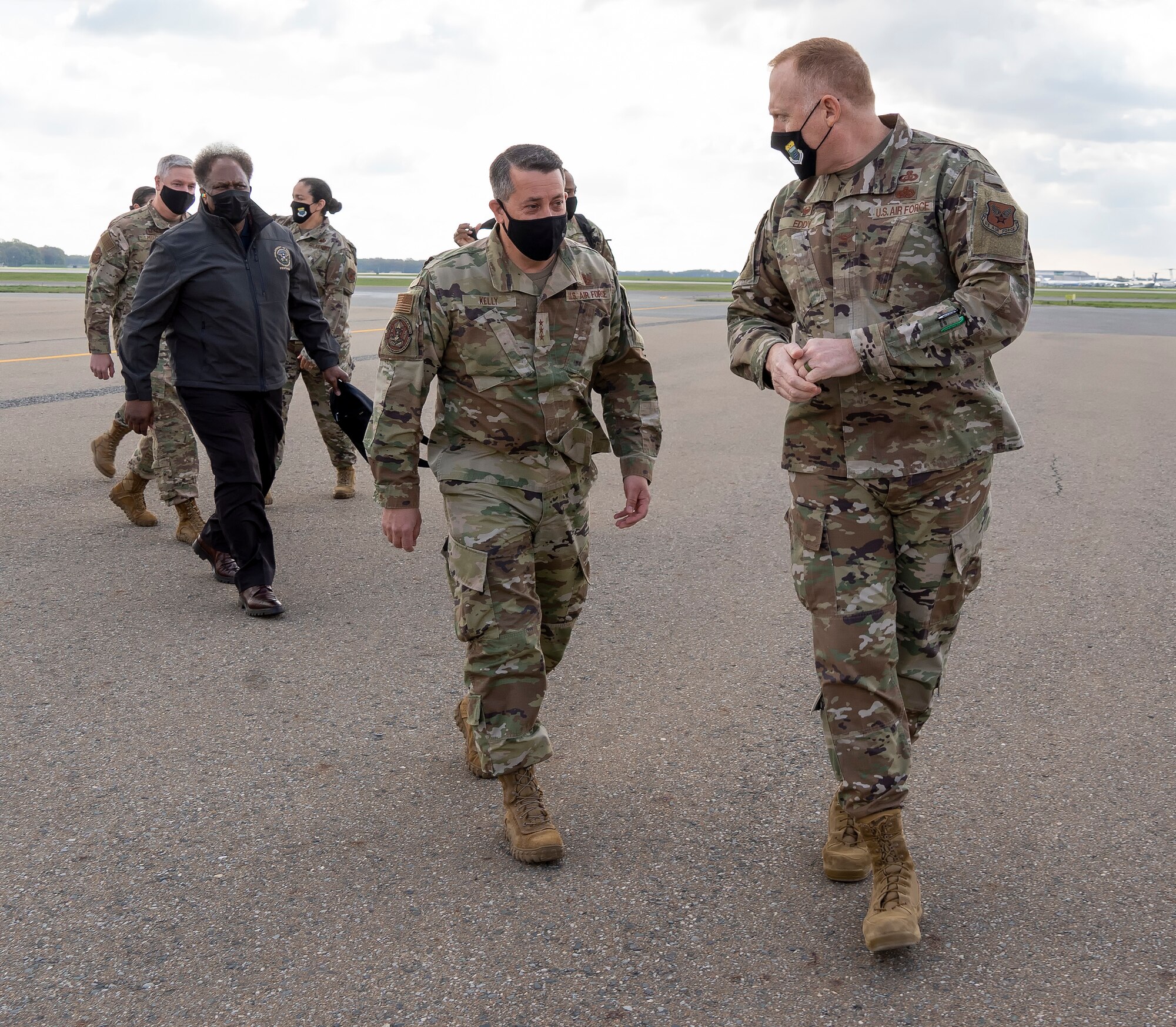 Lt. Gen Kelly visits AFMAO