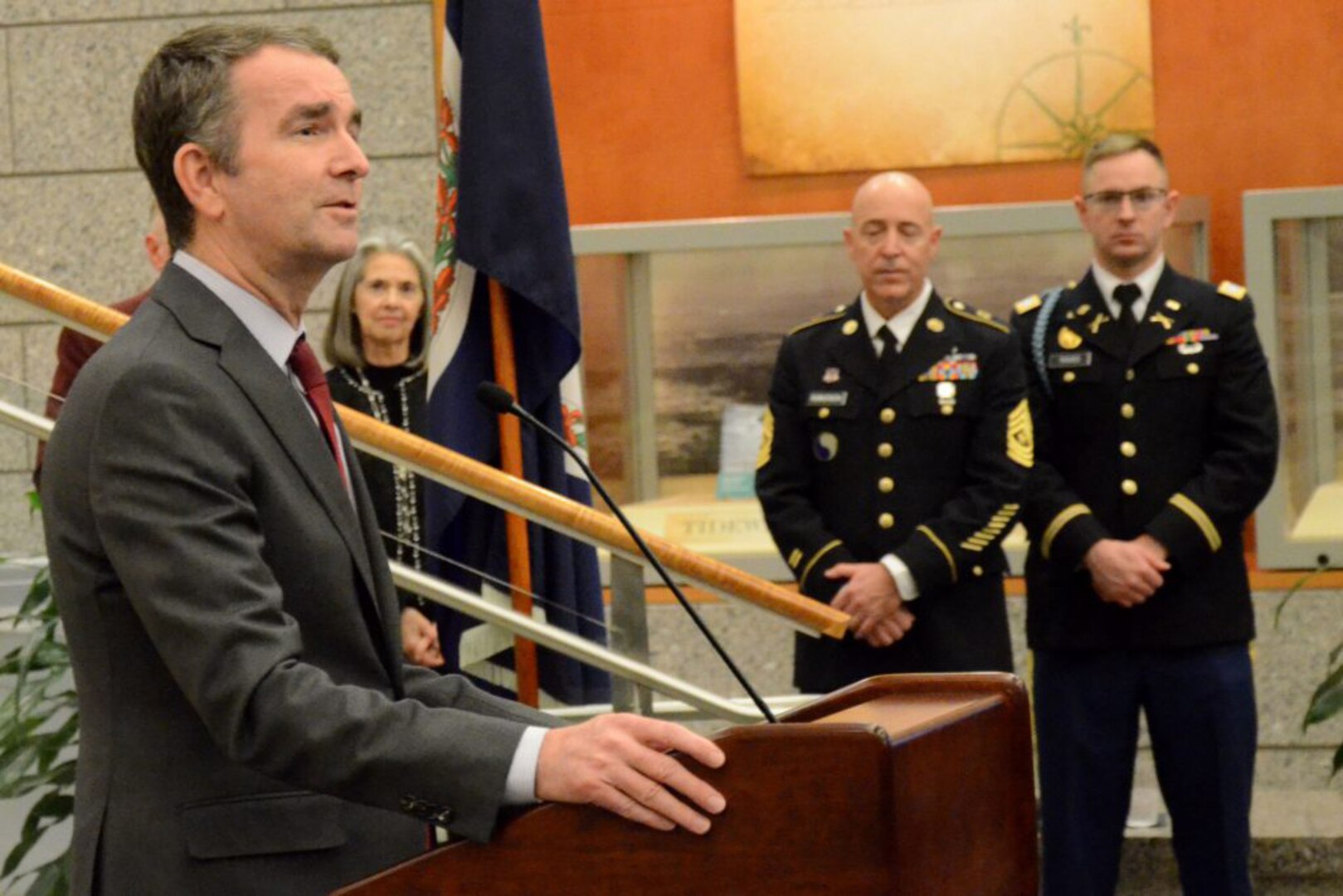 Governor commends Virginia National Guard