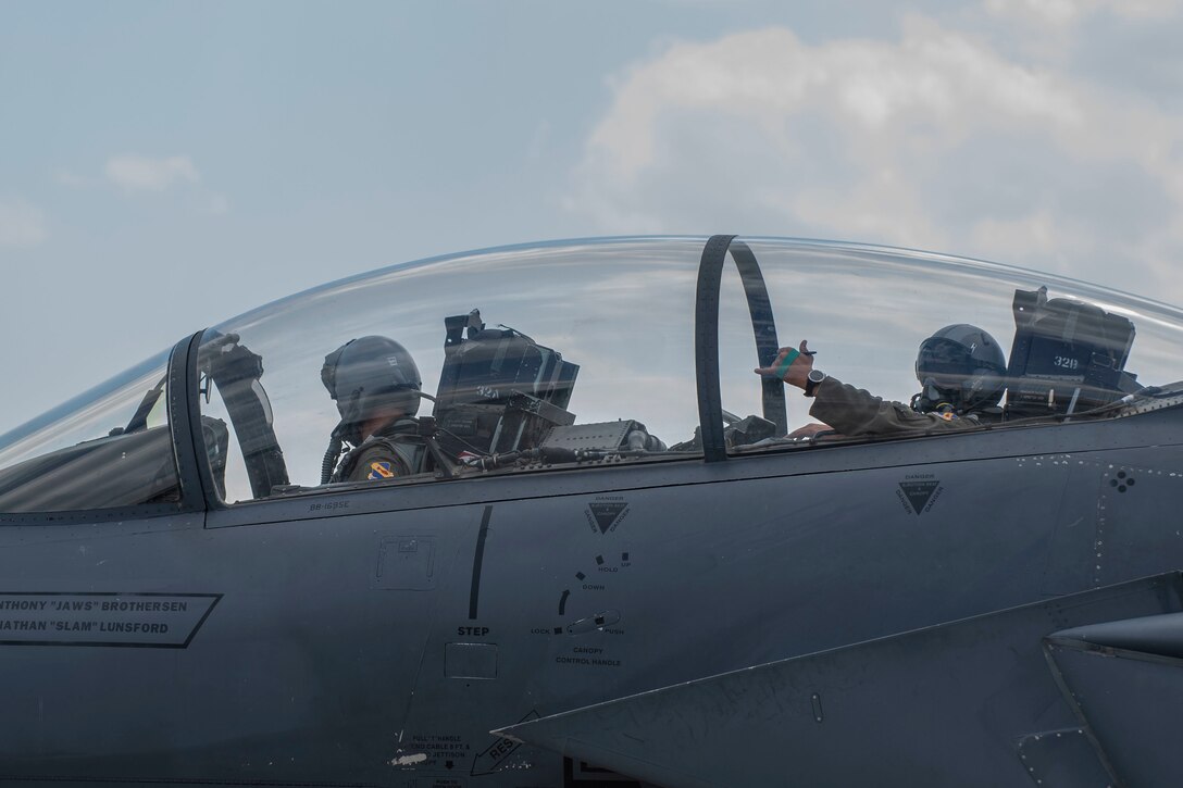 Air Crew members from the 336th Fighter Squadron taxi onto the runway at Seymour Johnson Air Force Base, North Carolina, April 21, 2021.