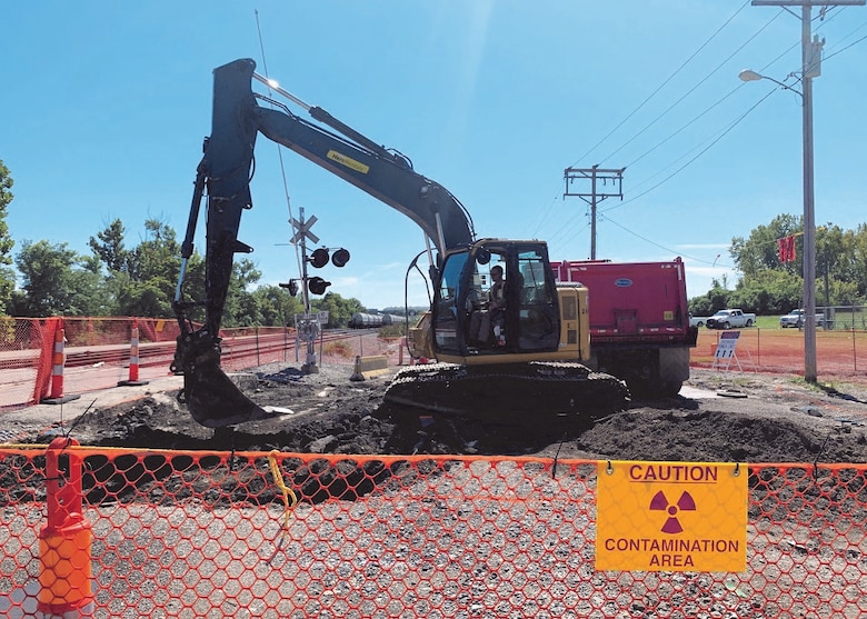 Pershall Road excavation near I-270 at the St. Louis Airport Vicinity Properties FUSRAP site in Missouri.