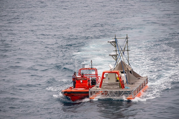 USS Anchorage (LPD 23) tows a target during U.S. Pacific Fleet’s Unmanned Systems Integrated Battle Problem (UxS IBP) 21.