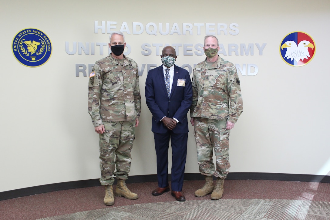 N.C. Department of Military and Veterans Affairs official visits USARC