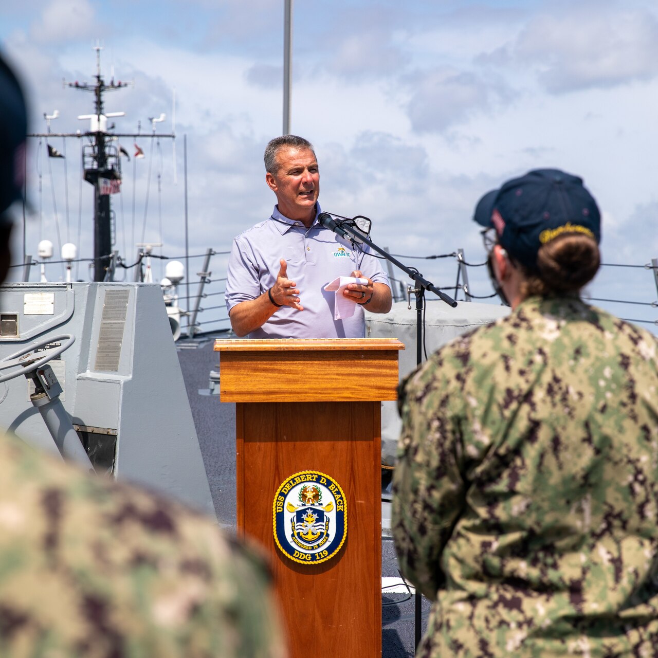 Jaguars Coach Urban Meyer visits USS Delbert D. Black > United States Navy > News-Stories - Vimarsana News