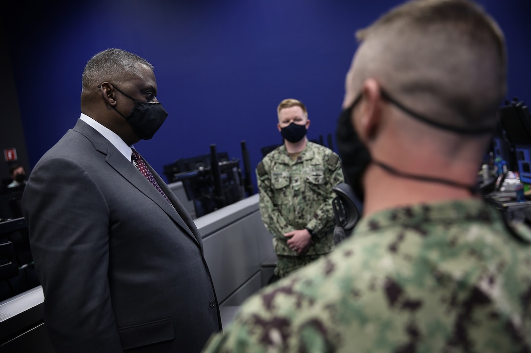 Secretary of Defense Lloyd J. Austin III is briefed by Cyber National Mission Force members on full-spectrum cyber operations during his visit to U.S. Cyber Command, at Fort George G. Meade, Md., April 27, 2021.