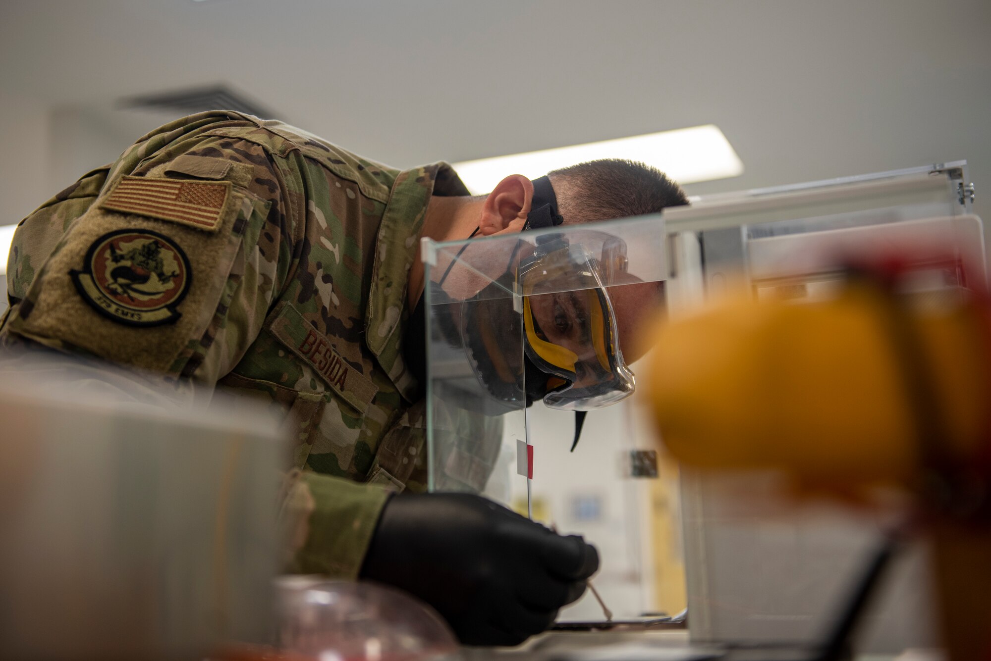 The precision balance machine verifies the accuracy of weghts used to calibrate torque screwdrivers. (U.S. Air Force photo by Airman 1st Class Kylie Barrow)