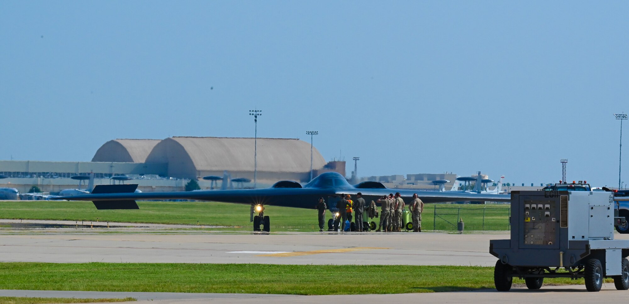 B-2 arrives on ramp