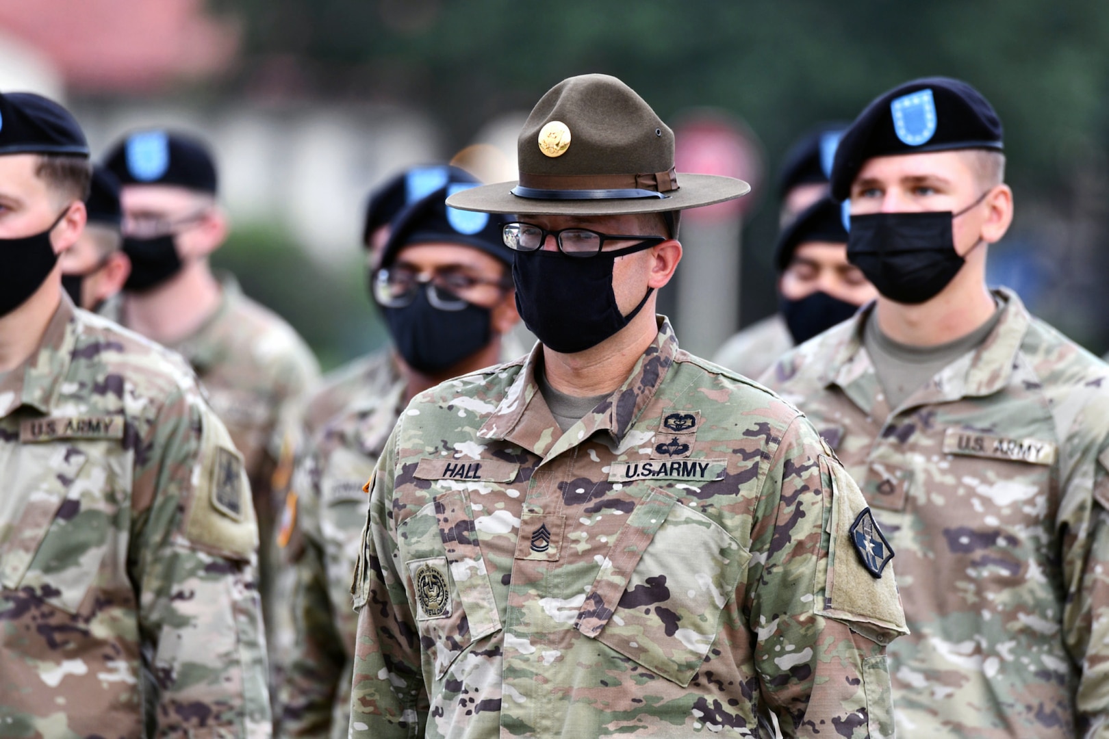 MEDCoE hosts the first large-scale, outdoor open graduation since the pandemic