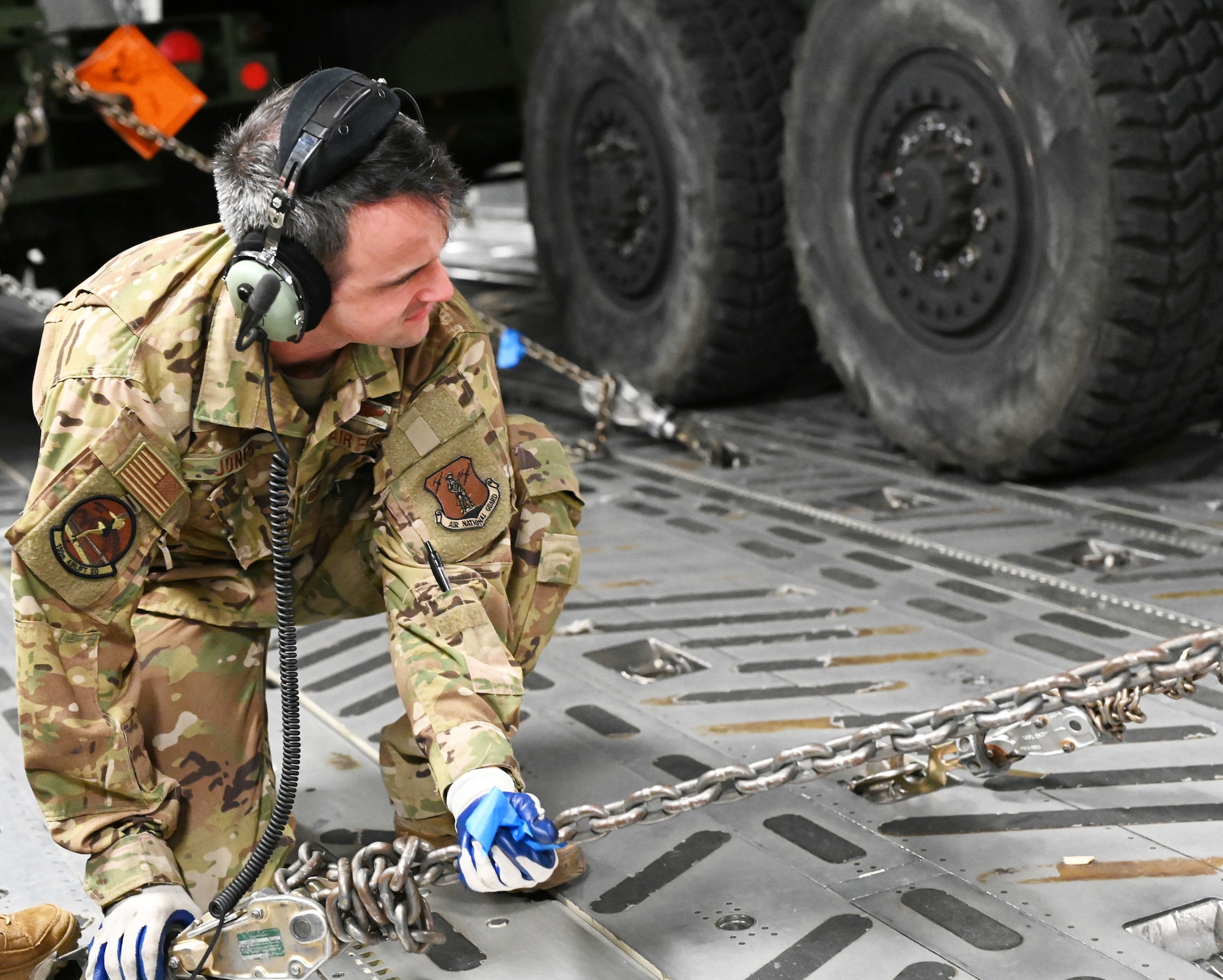 crew chief secure load before flight