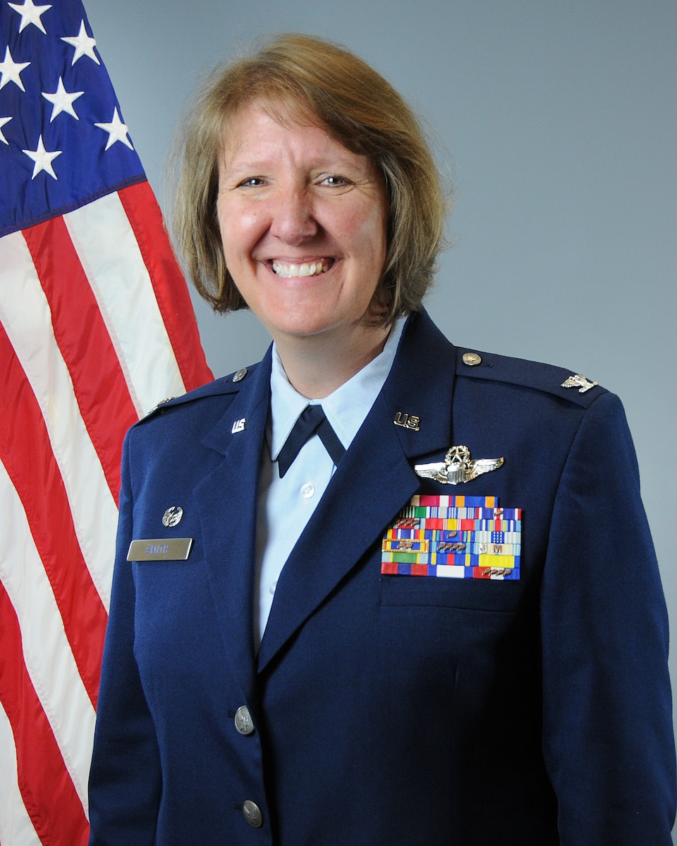 Colonel Cynthia Smith Official Photo
