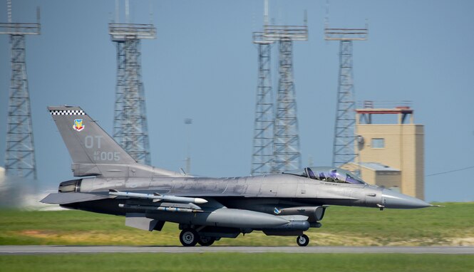 Fighting Falcons in flight