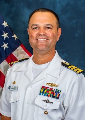Official portrait of Capt. Brian Tanaka, commanding officer, Naval Submarine Training Center Pacific.