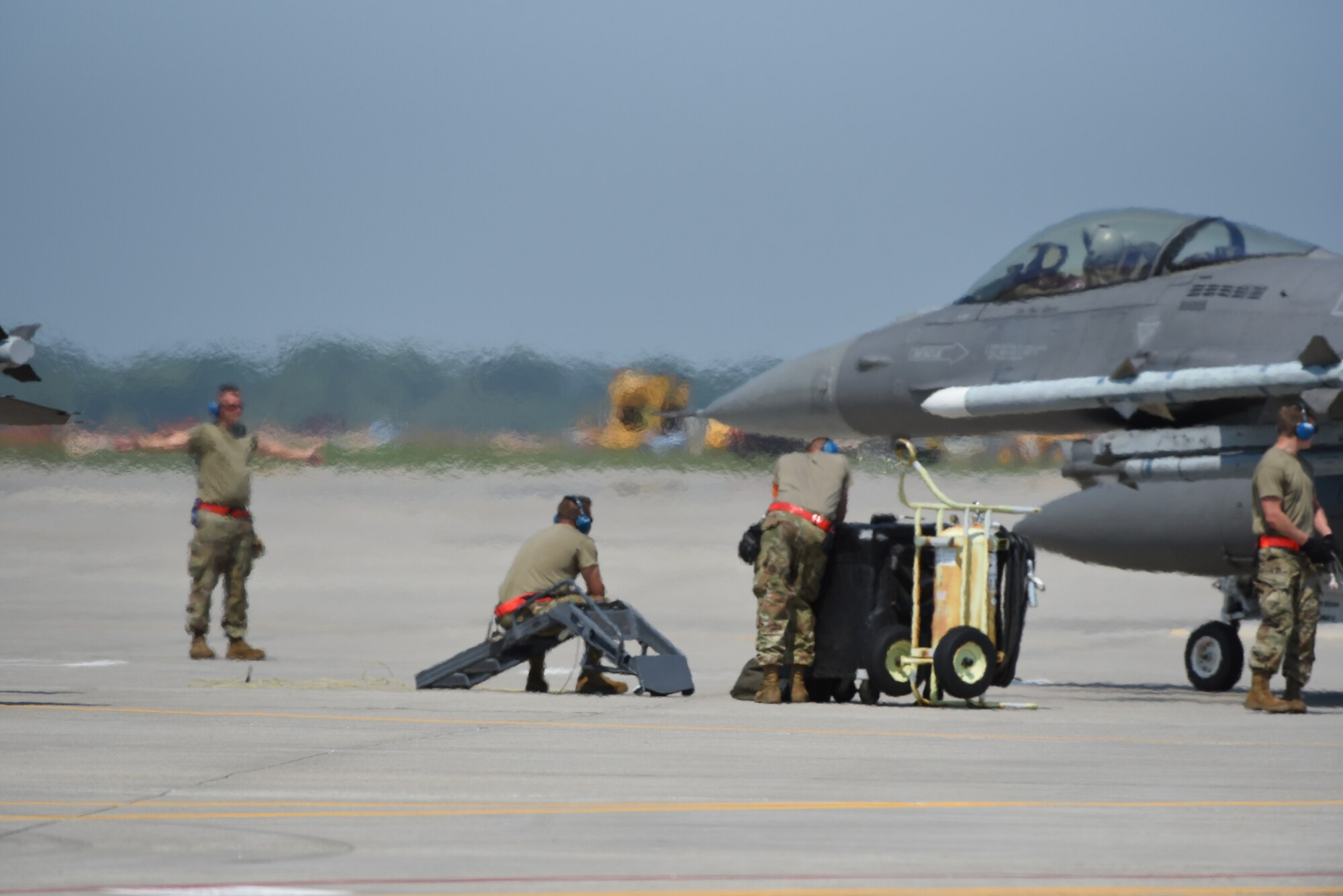 South Dakota F-16 jets