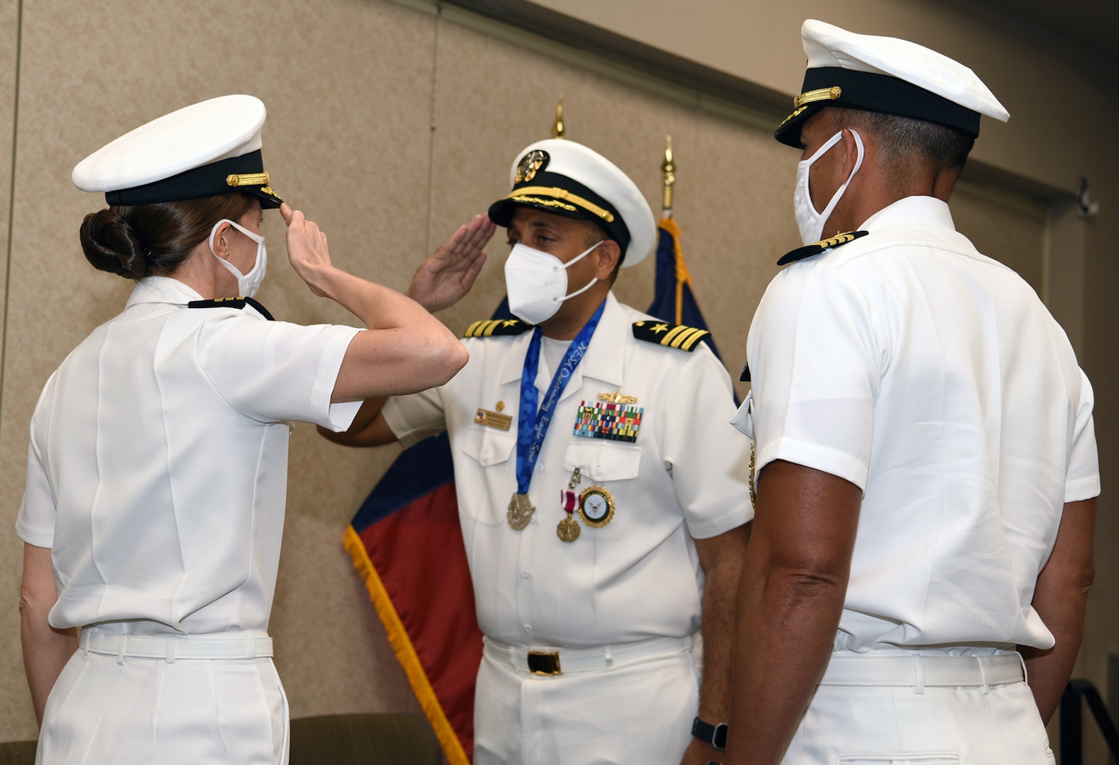 DVIDS - Images - Navy Talent Acquisition Group San Antonio Supports  Military Appreciation Football Game and Conducts Halftime Swear-In Ceremony  [Image 6 of 12]