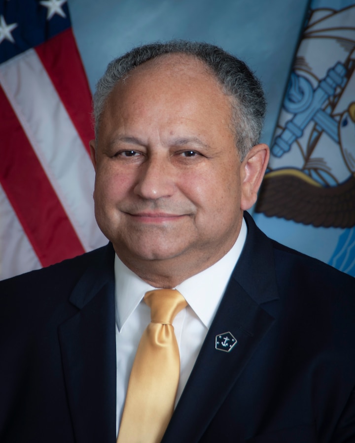 WASHINGTON (Aug. 13, 2021) Official portrait of the 78th Secretary of the Navy the Honorable Carlos Del Toro. (U.S. Navy photo by Mass Communication Specialist 1st Class Ford Williams)
