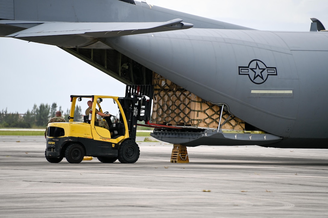 A team of 14 military personnel assigned to a U.S. Southern Command (SOUTHCOM) Situational Awareness Team (SSAT) deploy to Port-au-Prince, Haiti.