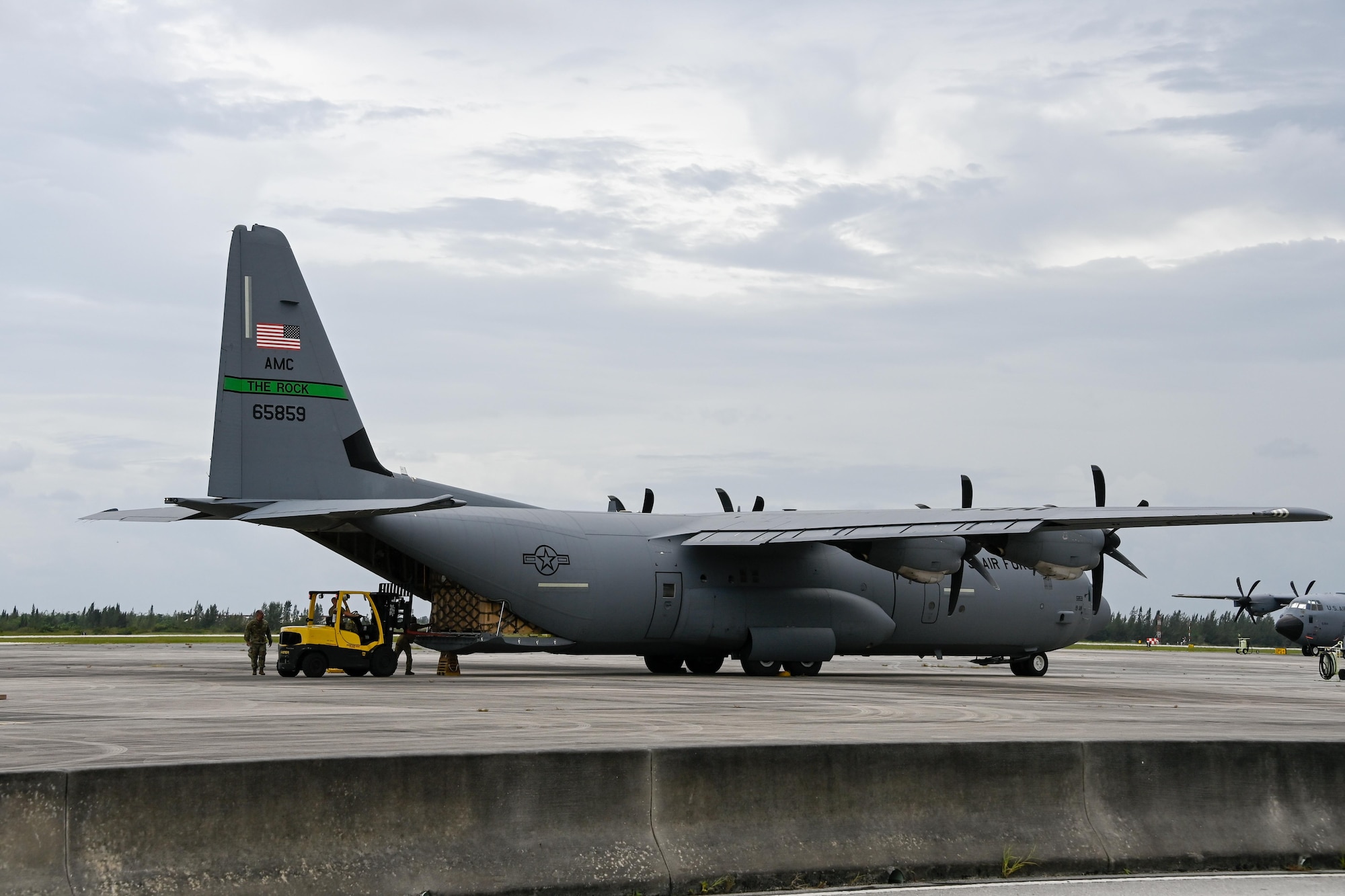 Image of supplies being loaded into aircraft.