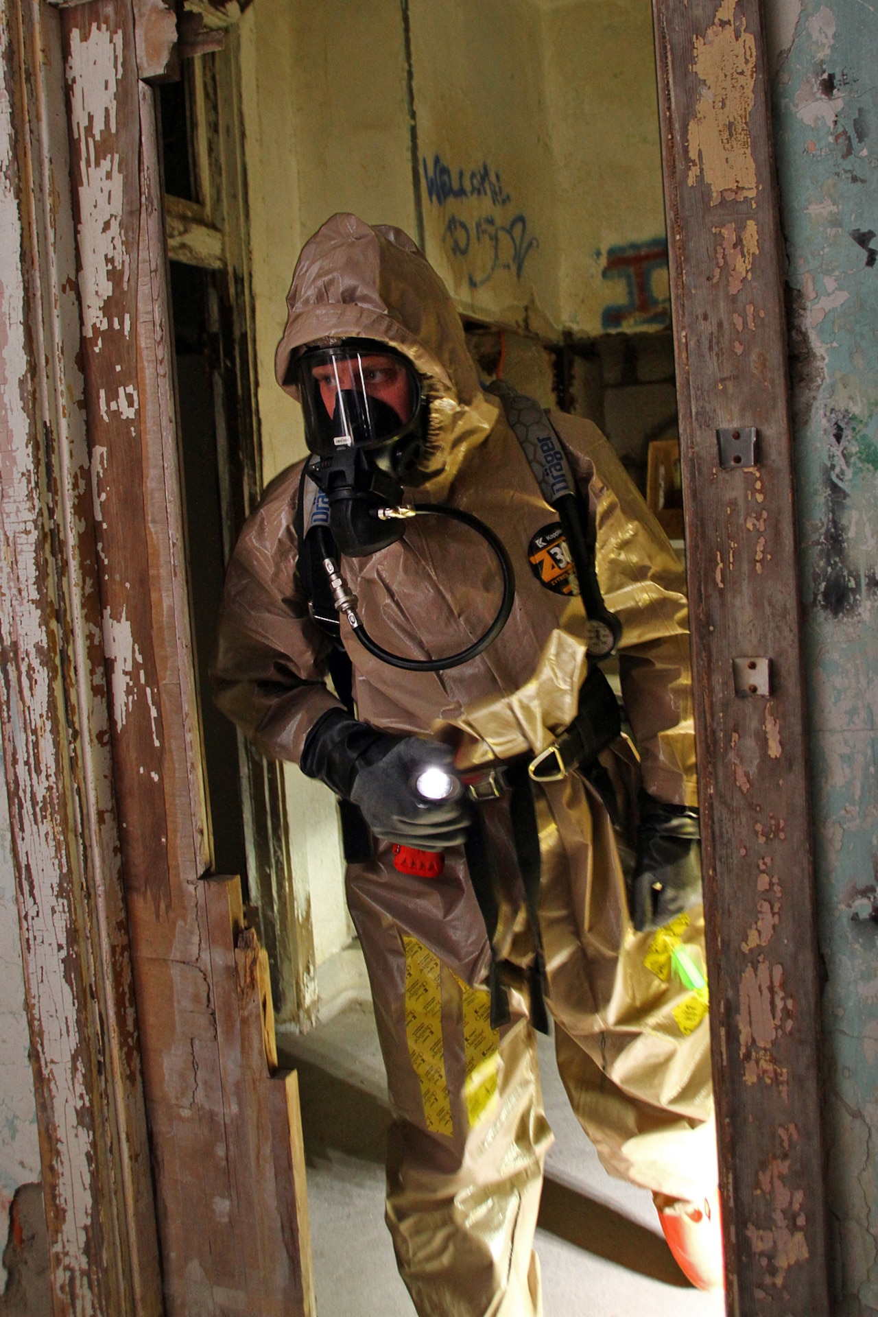 The team utilized the historic site as an suitable location for a mission with low visibility and limited communications in an unfamiliar environment.