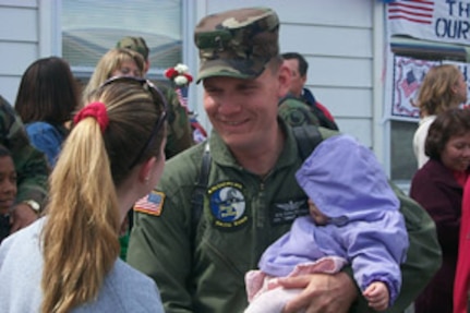 Members of 224th Aviation return home