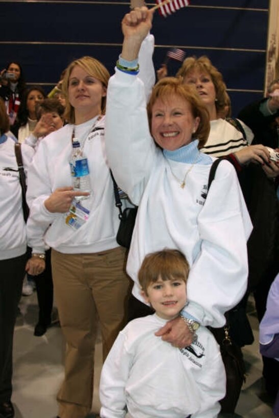 Virginia welcomes home 2/224th Aviation from Iraqi deployment