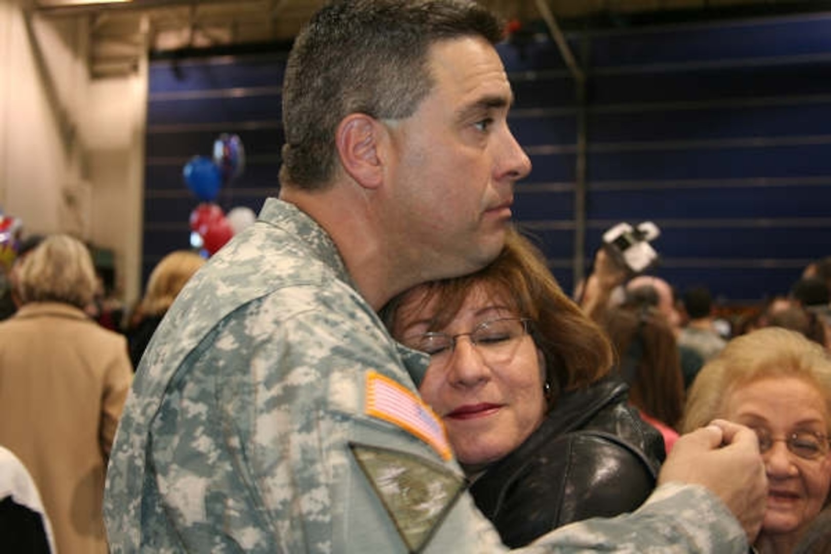 Virginia welcomes home 2/224th Aviation from Iraqi deployment