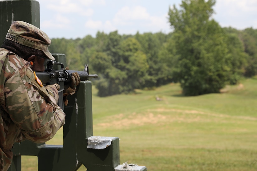 Army Reserve Soldiers assigned to Headquarters and Headquarters Detachment, 84th Training Command, conduct rifle marksmanship qualification Aug. 7, 2021, at Wood Range in Fort Knox, Kentucky. (U.S. Army photo by Sgt. 1st Class Osvaldo P. Sanchez)