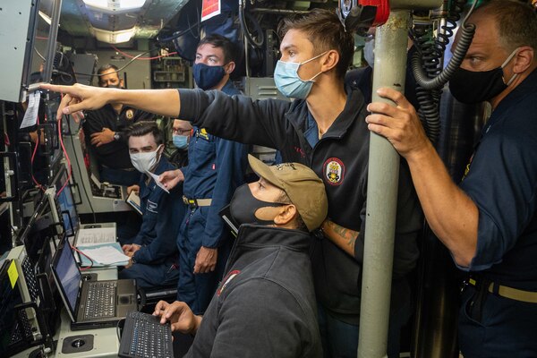 USS Chicago (SSN 721) participates in a sinking exercise during Large-Scale Exercise (LSE) 2021.