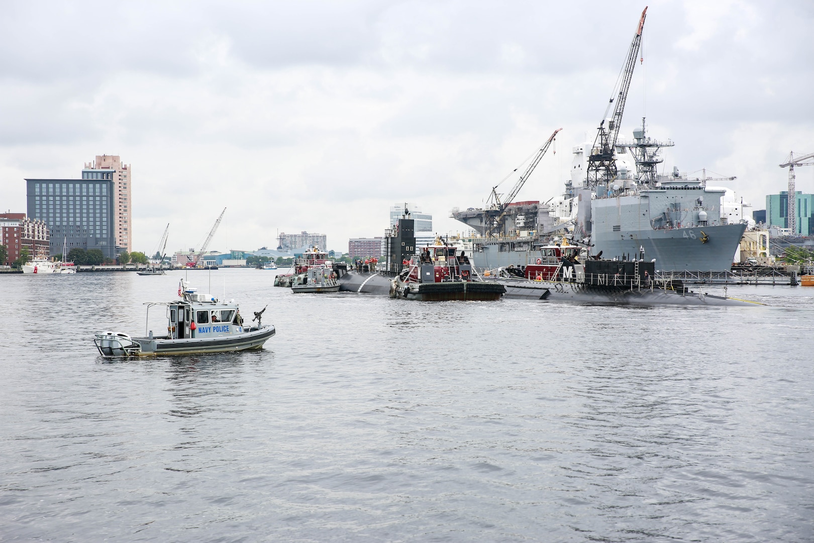 Following completion of its conversion work at Norfolk Naval Shipyard (NNSY), the future moored training ship USS San Francisco (SSN 711) was towed down to Charleston, South Carolina Aug. 16.  
San Francisco will serve as a modern training platform for Sailors at the Nuclear Power Training Unit (NPTU)—Charleston.