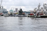 Following completion of its conversion work at Norfolk Naval Shipyard (NNSY), the future moored training ship USS San Francisco (SSN 711) was towed down to Charleston, South Carolina Aug. 16.  
San Francisco will serve as a modern training platform for Sailors at the Nuclear Power Training Unit (NPTU)—Charleston.