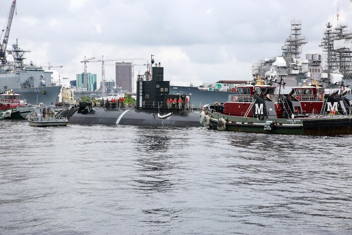 Following completion of its conversion work at Norfolk Naval Shipyard (NNSY), the future moored training ship USS San Francisco (SSN 711) was towed down to Charleston, South Carolina Aug. 16.  
San Francisco will serve as a modern training platform for Sailors at the Nuclear Power Training Unit (NPTU)—Charleston.