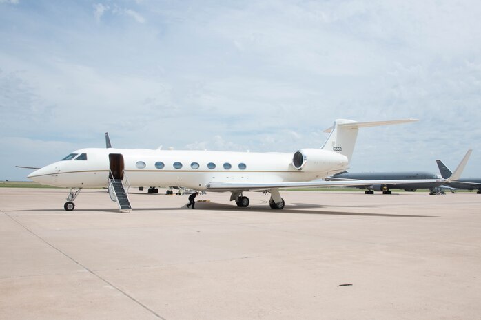 A‌ ‌C-37B‌ ‌sits‌ ‌on‌ ‌the‌ ‌flight‌ ‌line‌ ‌at‌ ‌Altus‌ ‌Air‌ ‌Force‌ ‌Base,‌ ‌Okla.,‌ ‌after‌ ‌its‌ ‌short‌ ‌visit‌ ‌on‌ ‌Aug.‌ ‌13,‌ ‌2021.‌ ‌The‌ ‌C-37B‌ ‌is‌ ‌one‌ ‌of‌ ‌five‌ ‌different‌ ‌operational‌ ‌support‌ ‌aircraft‌ ‌that‌ ‌help‌ ‌89th‌ ‌Airlift‌ ‌Wing‌ ‌Airmen‌ ‌carry‌ ‌out‌ ‌their‌ ‌mission.‌ ‌(U.S.‌ ‌Air‌ ‌Force‌ ‌photo‌ ‌by‌ ‌Airman‌ ‌1st‌ ‌Class‌ ‌Trenton‌ ‌Jancze)‌
